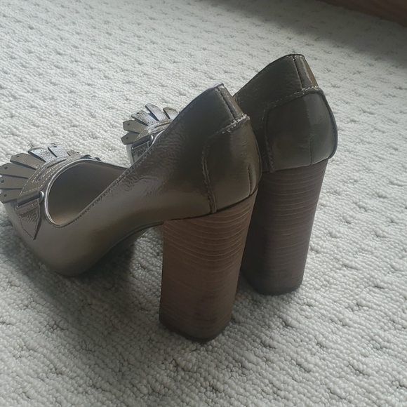 Levity Patent Leather Block Heel - Picture 6 of 11